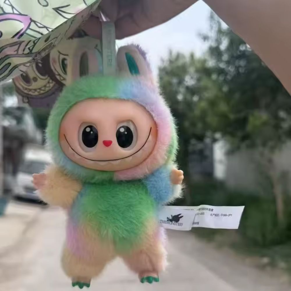 لبوبو طرح رنگین‌کمانی