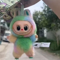 لبوبو طرح رنگین‌کمانی